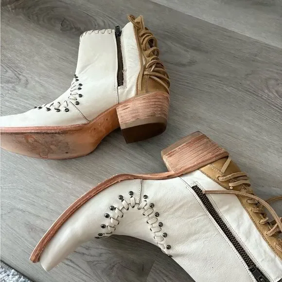 Freebird walker Booties - Picture 2 of 7